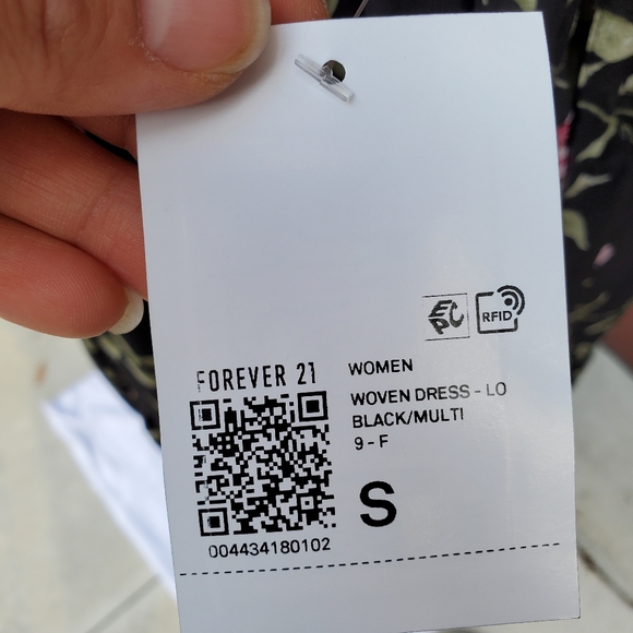 Floral maxi dress, long sleeve (NWT) - Picture 7 of 10